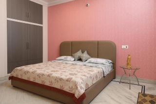 The Cozy Pink Room - 2