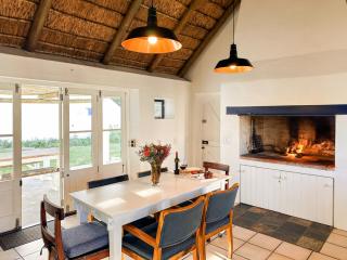 Sandy Bottom Cottage, Langezandt Struisbaai - Coastal escape for up to 6 - 2