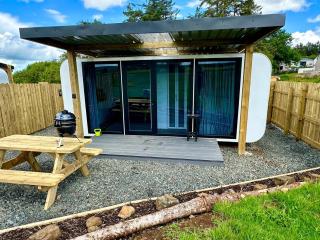 The Little Pod - Forest View - 1