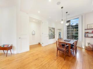 Pass the Keys Elegant Apartment in Trendy Primrose Hill - 8