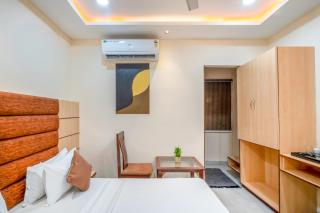 Hotel Clover Inn by Onyx Group - 0