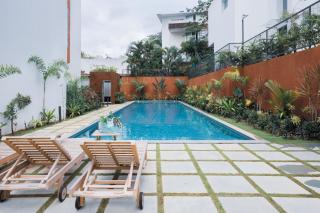 El Volar 2BHK, 4 Mins to Casino & 10 Mins to Candolim Beach with Big common Pool, Fully Equipped Kitchen, 24x7 Security, Wifi - 8