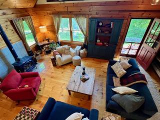 Perfect Vermont Battenkill Log Cabin - 6