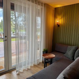Saarjärve Villa järve ääres 28-le, 8 magamistuba - 6