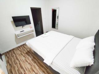 Maita Homestay Ringroad Utara Mitra RedDoorz - Kejayan - 4