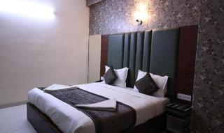 FabHotel HSP Suites - 9