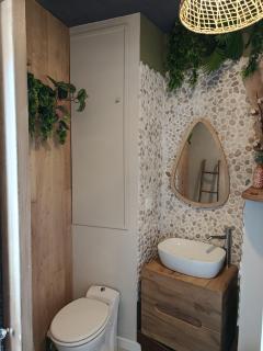 Logement entier - Chambre bali - sdb - cuisine - 2