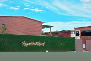 Royal Oak Resort - 5