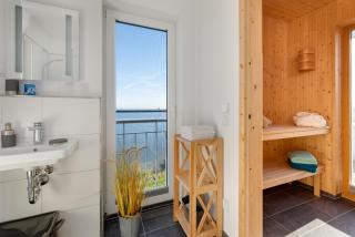 Ostseewind: Wasserblick, finnische Sauna, Whirlwanne, Kamin, 2 Parkplaetze - 7