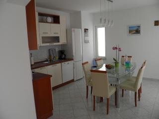 Apartmani Galeb - Biograd na Moru - 1