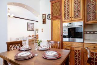 Marys Beachfront Villa - 2