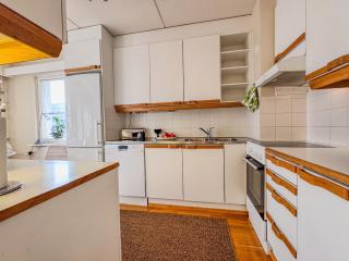 Rovaniemi City Stay - Sauna & Light - 6