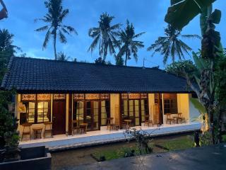 Umah Kerta Guest House - 0