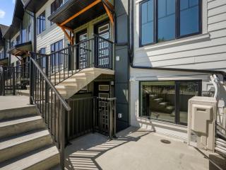 Exquisite 1-Bdr Condo Apt - 9