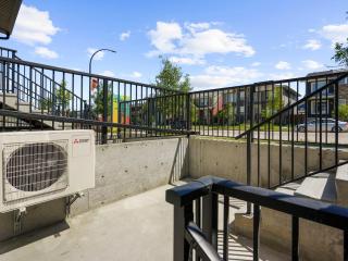 Exquisite 1-Bdr Condo Apt - 8