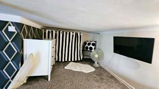 Studio z ogrodem przy Starej Zajezdni - 2