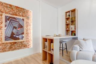 City Gem 1BDRM 200m Sofia Statue - 6