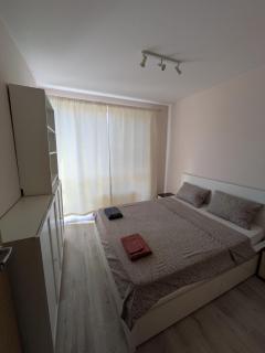 Modern Apartment in Sofia Near Downtown - 4