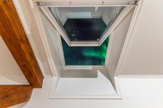 Spacious 3BD Two Level Apartment Close to Tromsø Centre - 6