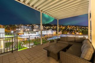 Stay Tromsø -Spacious 3BD Two-Level Apartment - 8