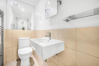 Modern 3 Bedroom Apartment Walk to South Kensington, Hyde Park, Chelsea - 8
