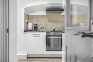 Spacious Apartment 5 Mins Walk to South Kensington, Hyde Park, Chelsea, Perfect For Families, Free Tea, Coffee, Super Fast WiFi - 7