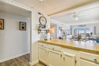 Oceanfront First-Floor Condo Beachfront Views - 1