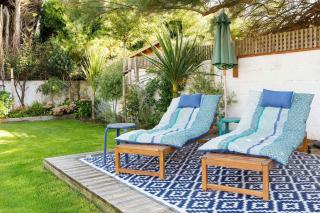 Newly Renovated Beachside Retreat for 10 - 6