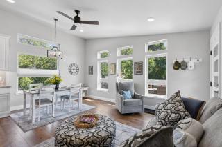 Griz Country Cottage - 5