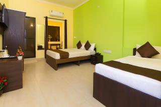 Hotel Spring Height Hotels Near Mall De Goa - 1