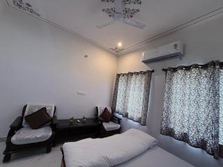 Liitle Pichola Home stay - 9