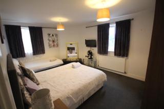 Holden Court Apartments - Apt 3 - West Drayton - 2