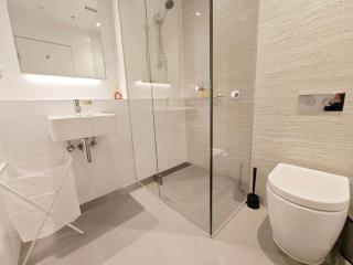 Luxury High-Floor Apartment - Stunning Views - 5