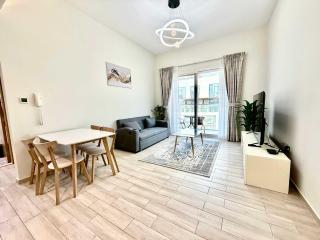 Comfort Meets Style 2BR in Oxford Residence - 4