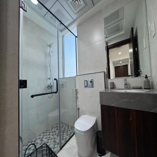 Luxury 1-bedroom fully furnished Lifeline apartment - 4