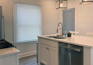 Cozy Campbell Bungalow - 3