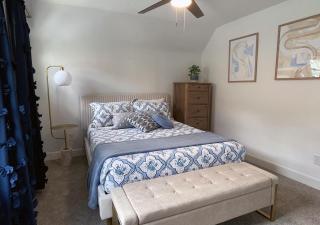 Cozy Campbell Bungalow - 7