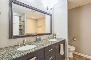 South Side Luxury - Walk to Carson Street and Parking - 1