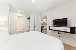 Properties by Preston I Stylish 1Bed I Gym - 3