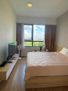 The newest tower in the luxury Masteri Thao Dien complex - 0