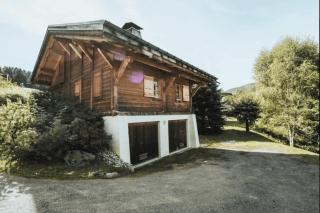 Cottage with balconies in Demi-Quartier - 0