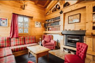Cottage with balconies in Demi-Quartier - 7
