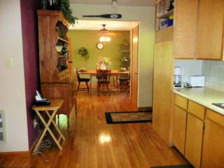 Gorgeous Cabin Rental with Spacious Furnished Deck in Pioneer, California - 7