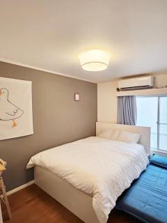 New!편의점10초#신주쿠2분#신오쿠보역5분#12평#최대3명#부엌침실#나리타공항50분#러블리아파트#고급매트리스 - 8