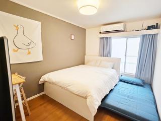 New!편의점10초#신주쿠2분#신오쿠보역5분#12평#최대3명#부엌침실#나리타공항50분#러블리아파트#고급매트리스 - 6