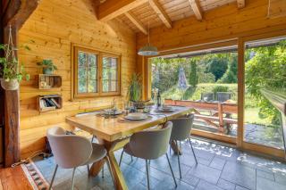 Peaceful Mountain Chalet for 4, with Garden, Games & BBQ - 1