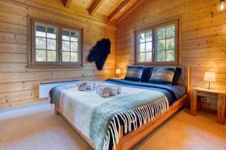 Peaceful Mountain Chalet for 4, with Garden, Games & BBQ - 5