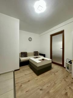 Central Studio - 8