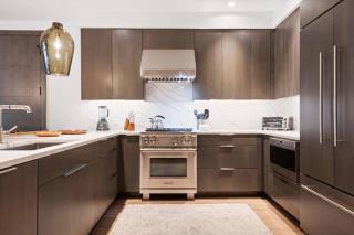 Altus 302 by East West Hospitality - 7