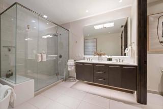 Altus 302 by East West Hospitality - 1
